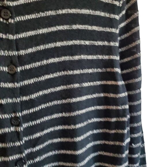 Garnet Hill 100% Merino Wool Black and White Strip Button Up Cardigan Large - Picture 7 of 13